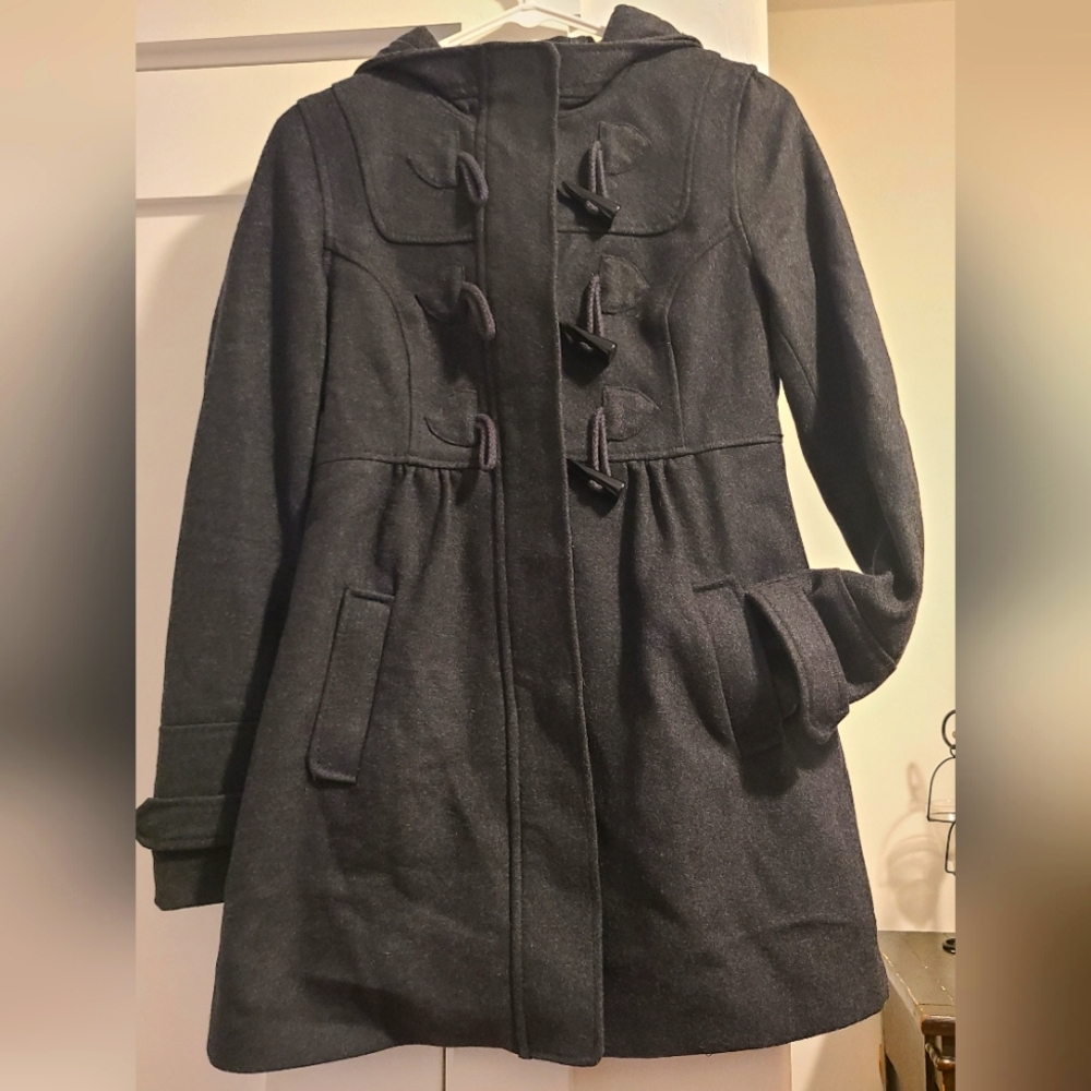 Women's trench coat, size 4